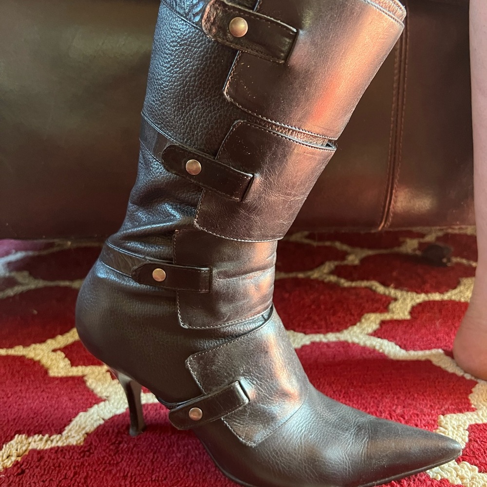 Elegant Brown Leather Women's Boots